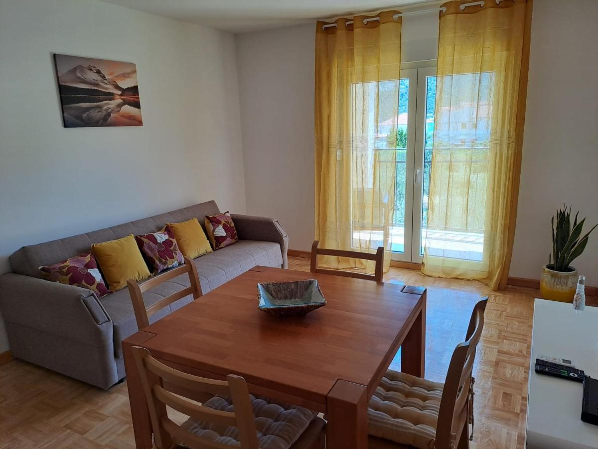 Apartments Neli Vinišće Zewnętrze zdjęcie